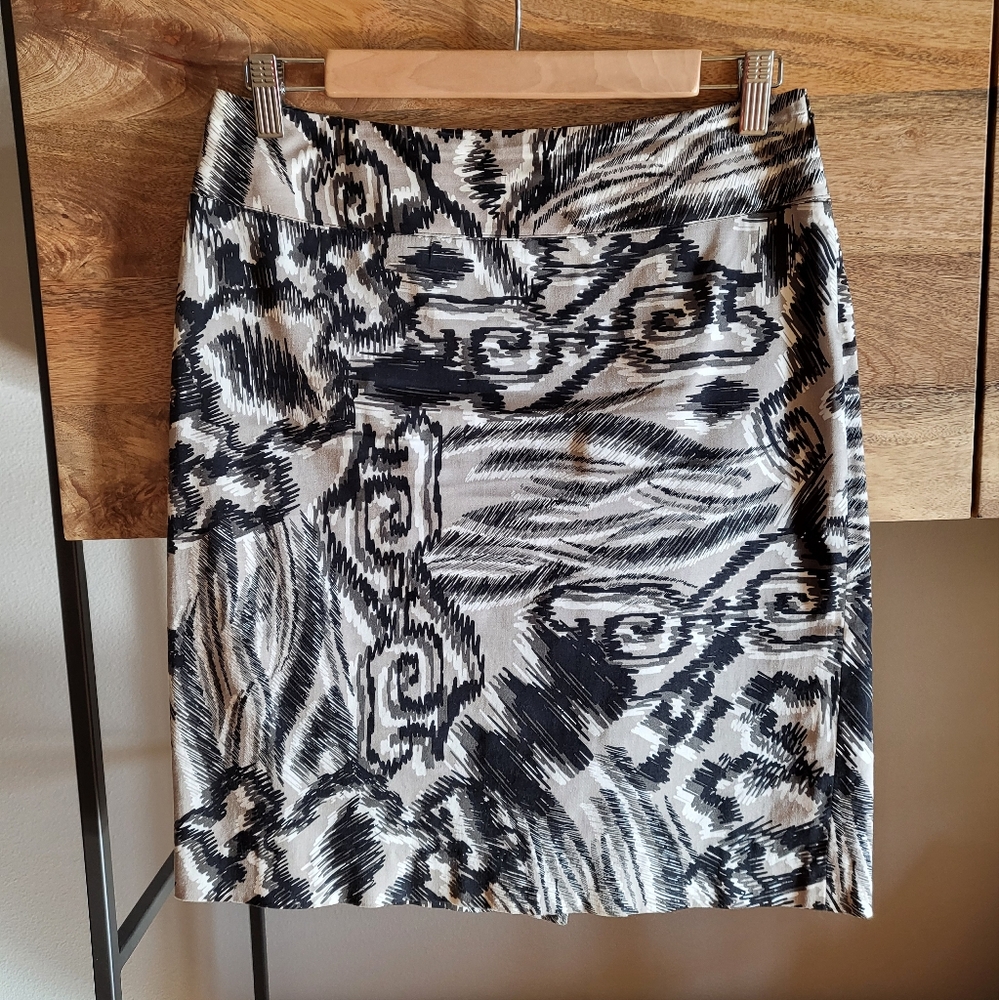 Alfani Mini Skirt, Stretch Cotton, Contemporary Print, Size 4 Petite